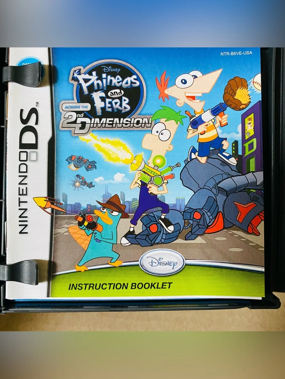 Nintendo Phineas/Ferb Across the 2nd Dimension EUC includes box, game, pamphlet